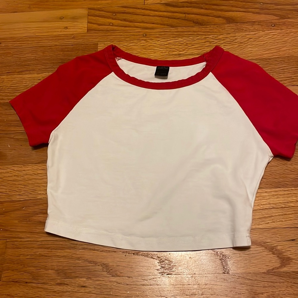 Red shoulder crop top